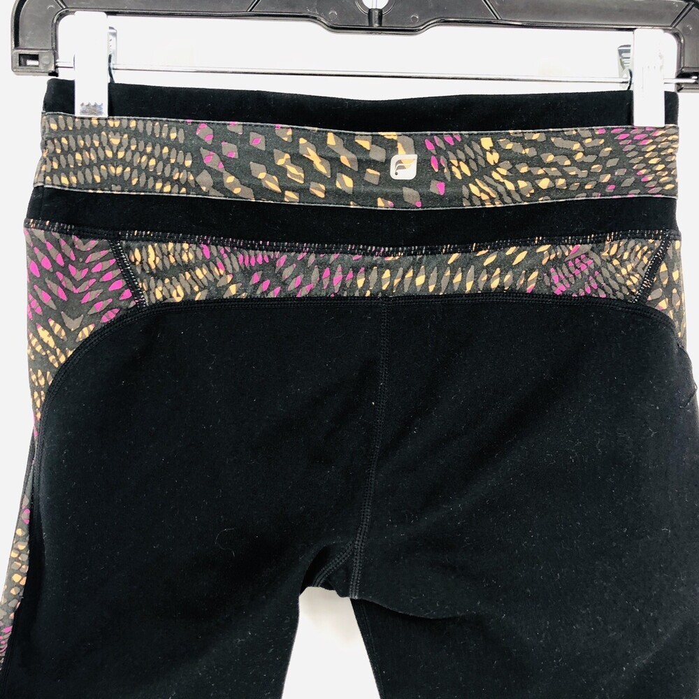 Fabletics Style 393136 Camacan Capri Size XS Black Multicolor Cropped Legging - Picture 6 of 7